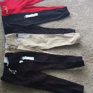 A Lot Of 4 Pants For A Boy Sz 5t, NwT